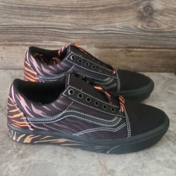 New Vans Old Skool Comfycush Discovery Cat Black Tiger Print Stripes Sneakers - Picture 2 of 7